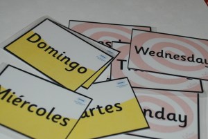 Spanish English days of the week