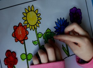 flowers colouring in page with buttons