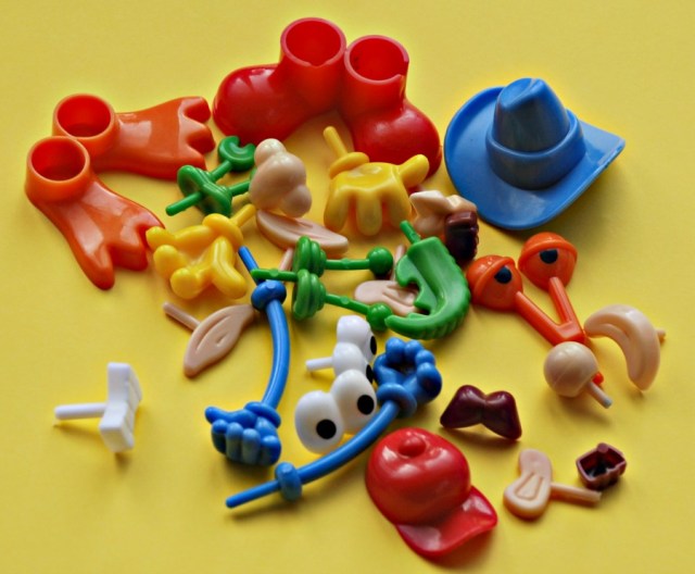 Playdough plastic body part set. Great little set which adds lots of fun to playdough