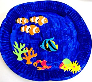 Paper plate under the sea picture