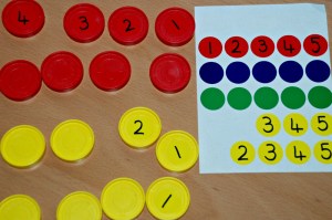 Connect 4 games - setting it up by using stickers
