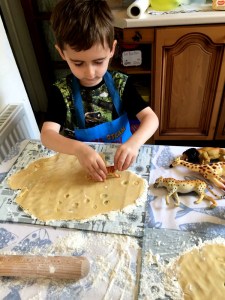 footprint biscuits great way to get little kids involved in baking