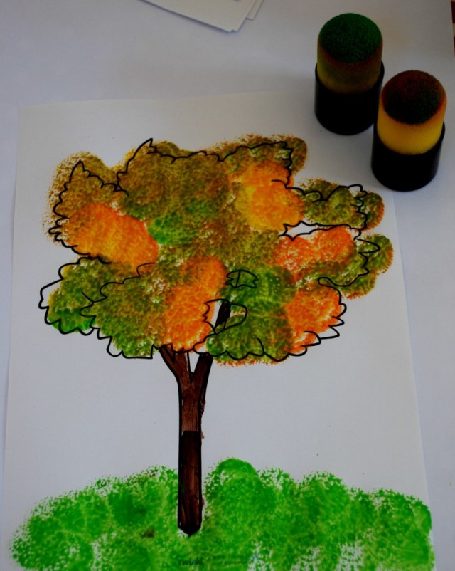 autumn-tree-using-paint-dabbers-and-a-free-to-download-colouring-page