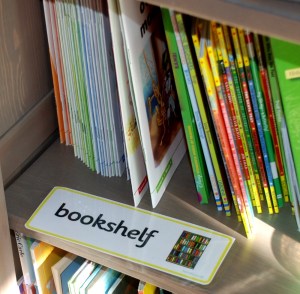 home-word-cards-bookshelf-word-card-from-twinkl