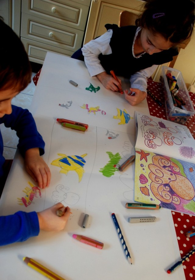 It's fun to draw sea creatures - kids can draw together