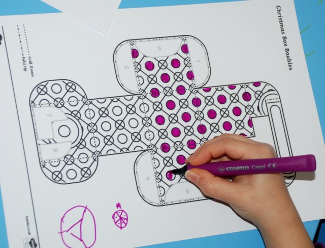 Christmas 3D box bauble template in black and white and the kids colour them in