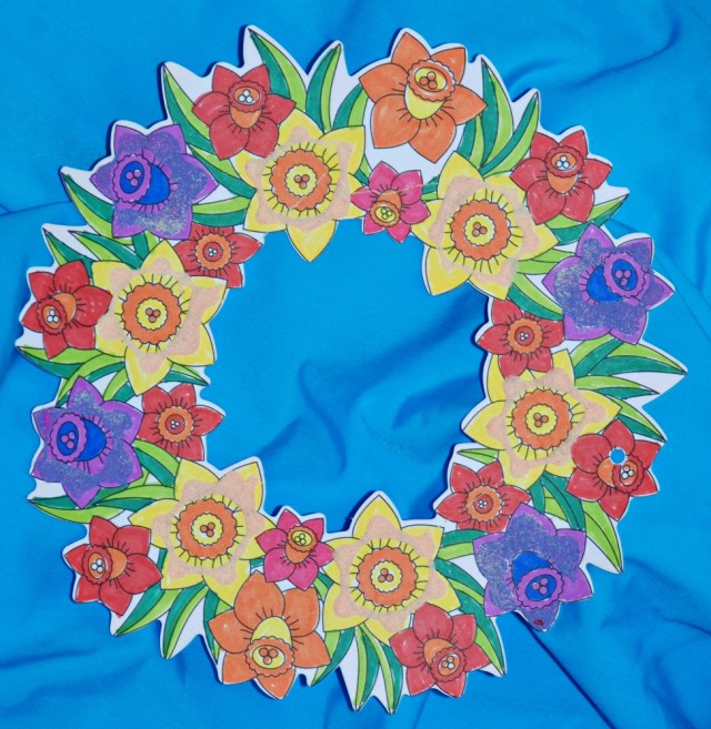 Baker Ross flower wreath with some colour sand added