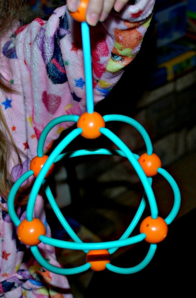 Dive Into Shapes by Learning Resources. A fun set which allows the children to build many different 2 dimensional and 3 dimensional shapes and objects