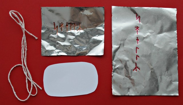 Creating a home-made viking necklace