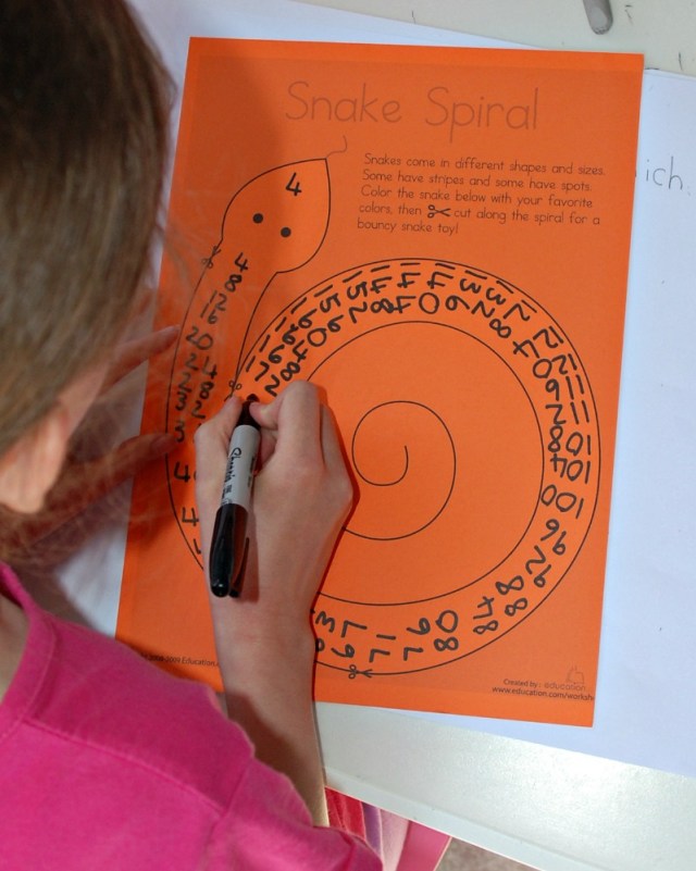 Making skip counting spiral snakes. Fun and relaxed maths