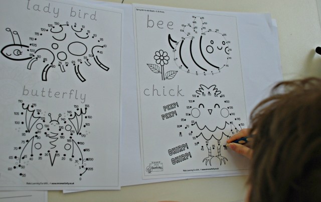 Mrs Mactivity Dot to dot pages in 5's. Perfect for practicing skip counting and helping with multiples of 5's