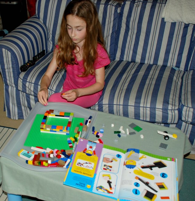 Brick Building 101. 20 lego project ideas. Building a catapult