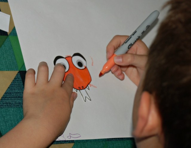 Snake paper chain craft activity colouring in with sharpies