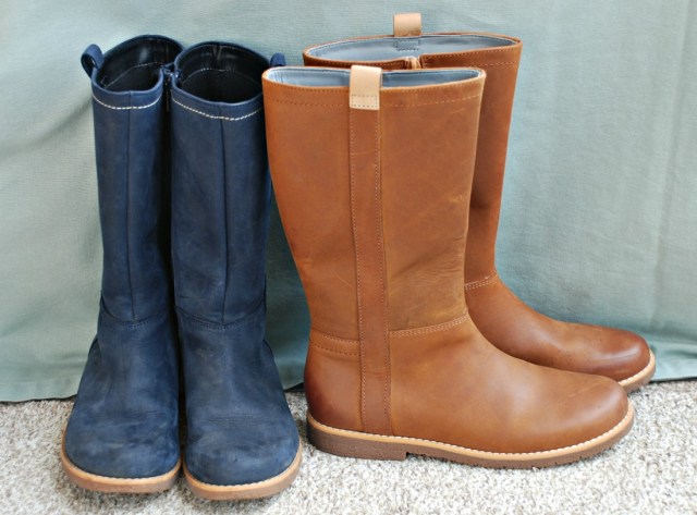 Comfy girls boots from Clarks. Our winter solution for a sensory kid