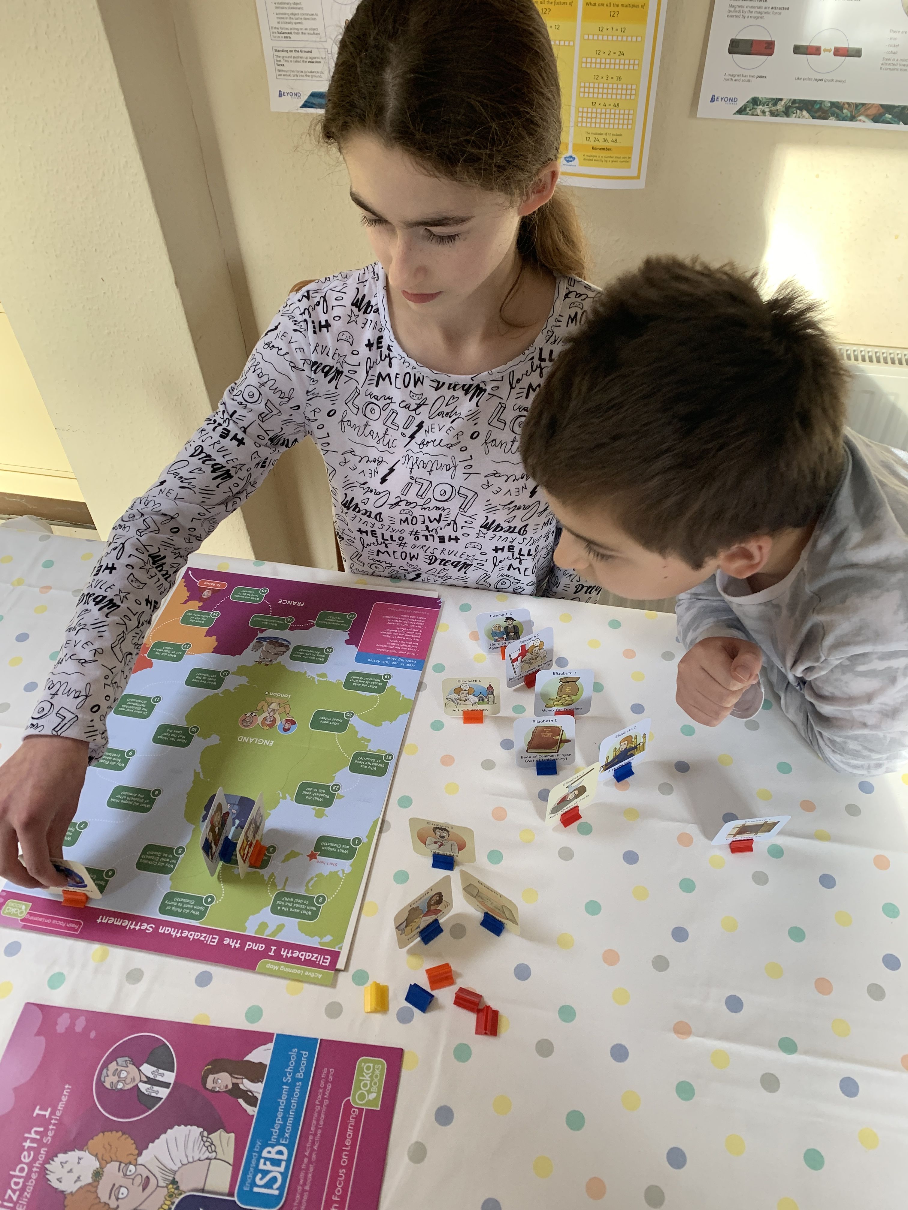 Elizabeth 1 Topic Pack from Oaka Books